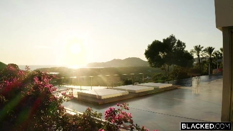 Last Chance - Charlie Red