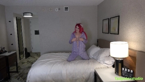 Good Morning Gangbang - Taylor Nicoles