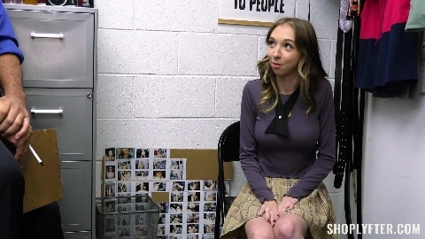 The Nerdy Thief in HD - Breezy Bri