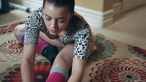 Kylie QuinnMassage Me Hard #3 in HD