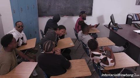 Kylie Rocket - Interracialblowbang