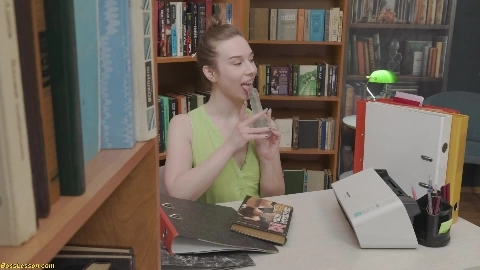 Alice Receives Bosslesson - Alice Klay