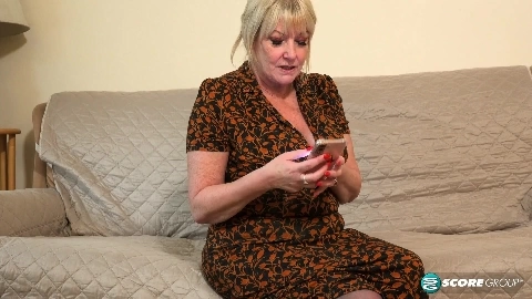 Amy Goodhead, 62, goes on a dating app and finds herself some young meat - Amy Goodhead
