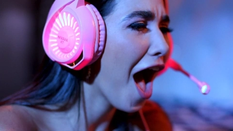 My Stepdaughter Is A Gamer in HD - Karlee Grey, Cherie Deville