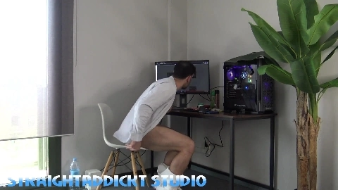 Caught jerking off by blondie - Blondie Fesser