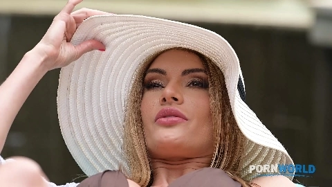 Kitana Lure - Porn World