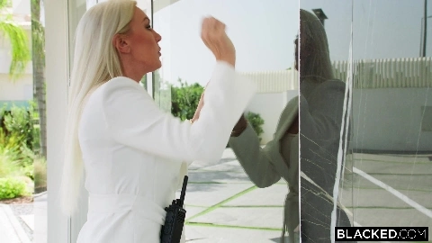 Blacked.24.07.07.Vanna.Bardot.Mary.Rock.And.Jadilica.XXX.1080p.MP4-NBQ[XC]