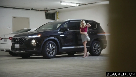 And Chill [4K Porn] - Alicia Williams