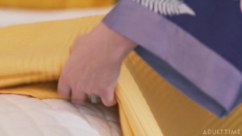 AdultTime - Anna Claire Clouds Scarlett Alexis - For Their Viewing Pleasure