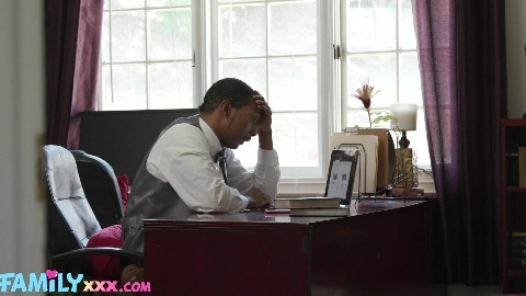 emma-doesn-t-like-sharing-stepdaddy - Emma Starletto