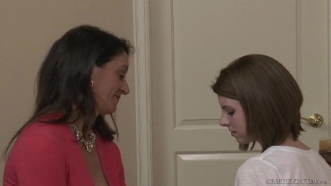 Mother Daughter Exchange Club #19 - Persia Monir, Aubrey Belle