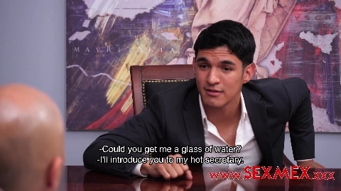 Free Use Secretary in 4K - Alondra Navarro