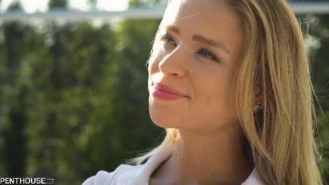 Hot Blonde MILF Beauty Gets Fucked After Massage - Sharon White