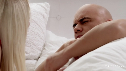 Reflected beauty - Lilly Bella