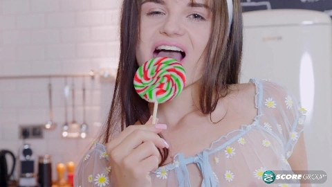 PornMegaLoad - Olivia Zlota - Solo