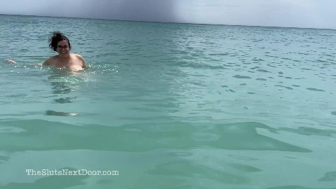 Beach Date with Vicki (theslutsnextdoor) - Vicki Verona