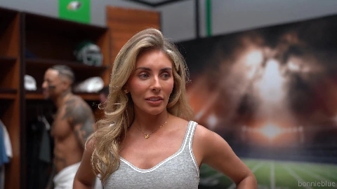 British Cumslut Fucking 10 NFL Player Gangbang - Bonnie Blue