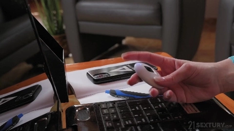 AssholeFever - Alice Klay - Buttplug Boss