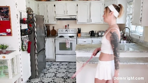 DamnTight - Nicki Hunter - Big Shuttlecock In Lil Ass