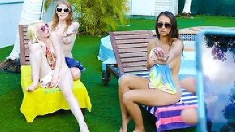 Beach House Bums - Lilo Mai, Melody Marks & Alice Pink