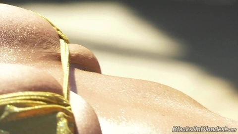 Rob Piper & Savannah Bond - Blackonblondes