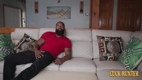 PETITE TEEN GF SCARLETT ROSEWOOD CUCKOLD BY BBC AND CREAMPIE - Scarlett Rosewood