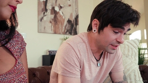 Lola Pearl - MommyBlowsBest