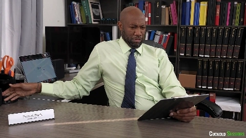 Taylor Rae Seals The Deal