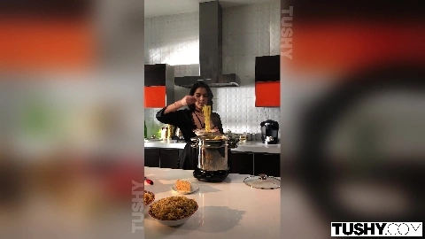 The Perfect Meal with Valentina Nappi