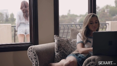 Chloe Amour And Blake Blossom Forgiveness - SexArt