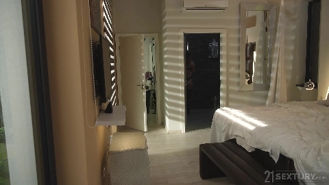 Beauty Behind The Glass - Sata Jones