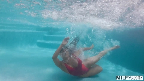 Sandy Love – Curvy MILF Is BBC Obsessed