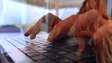 JacquietEtMichelElite - Kitana Lure - Alice Cracks With Excitement