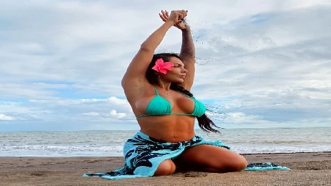 Busty Blonde Daisy Takes a Huge BBC in Her Ass !!!!!!!!