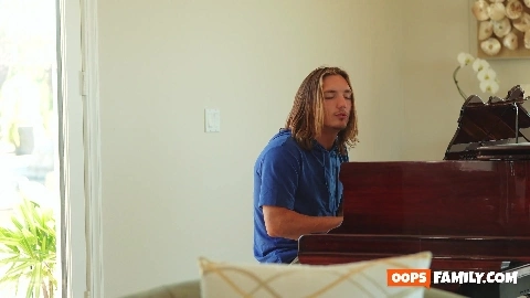 Melody Marks Stepsisters Wet Secret - OopsFamily