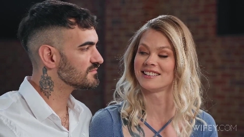 Alex Lending Sammm To Jax