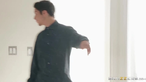 Ryan Keely Unsatisfied Busty Wife Wants A Happy Ending Massage From Her Young Masseur