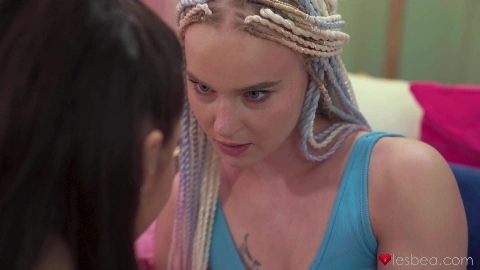 Ariela Donovan And Mini Mitzix - Lesbea