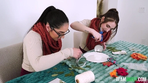 Penelope Kay And Madison Wilde - StepSiblings