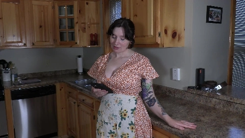 Step-Mommy Holds the Moan - Bettie Bondage