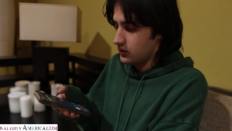 Sexy MILF Karen Fisher is looking to go viral