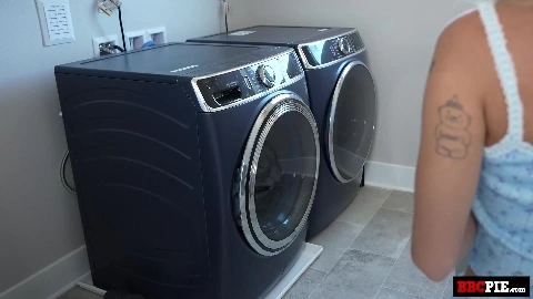 BBCPie - Emma Rosie - Fixing The Washer