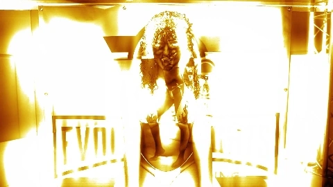 Daisy Ducati Vs Paris Love - EvolvedFightsLez