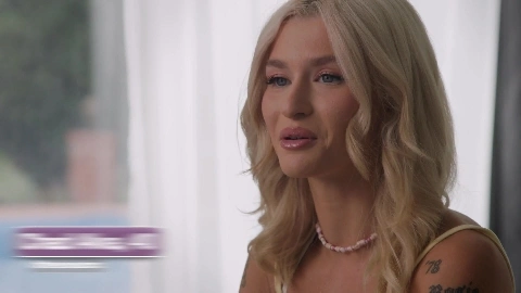 E257 Emma Rosie And Chad - BellesaHouse