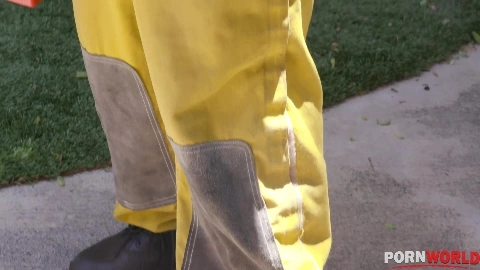 Home Alone Horny Teenage Slut Takes BBC Anal Pounding from Repair Man - Hazel Moore