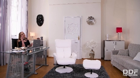 Sex therapist Lisa Bilberry crams her client's huge cock in her asshole GP1414 in 4K