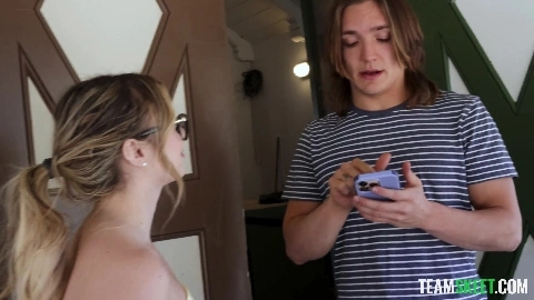 Aria Banks - Thickumz