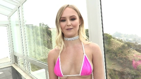 Natalia Queen Natalias First Blowbang - HardX