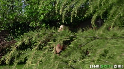 Oye Loca - Sarah Cute