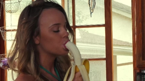 Alexis Adams - Sex Footage - Young Girls Home All Alone